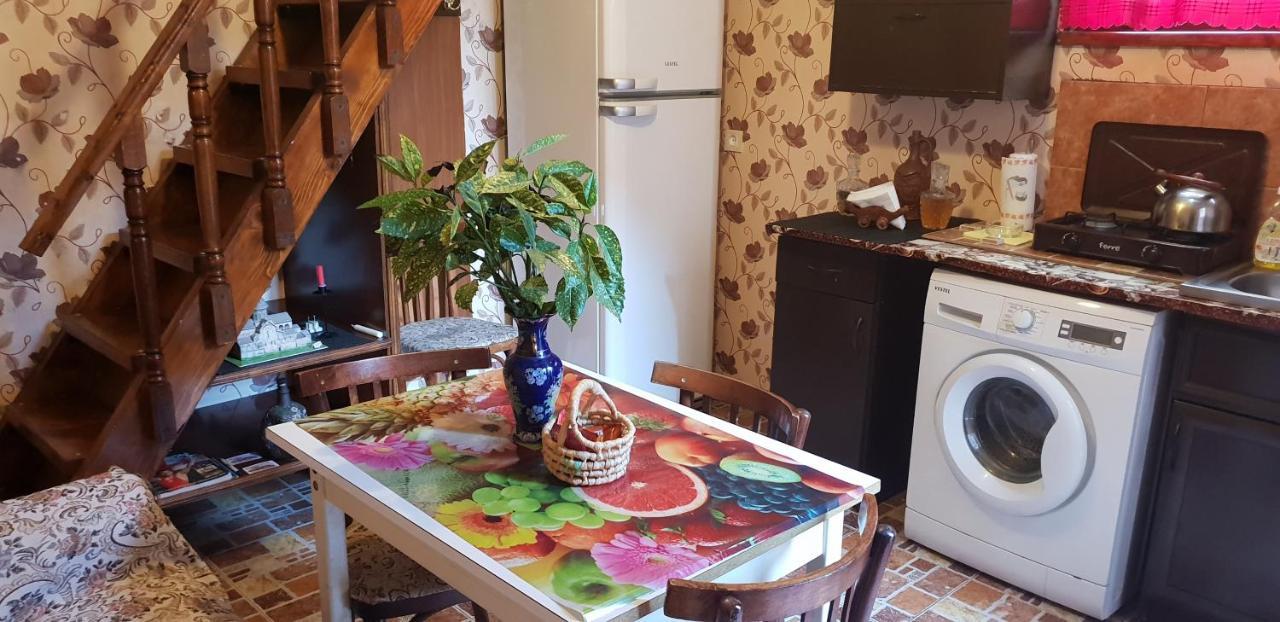 2 Santeli Turn Guest House Tbilisi Exterior photo
