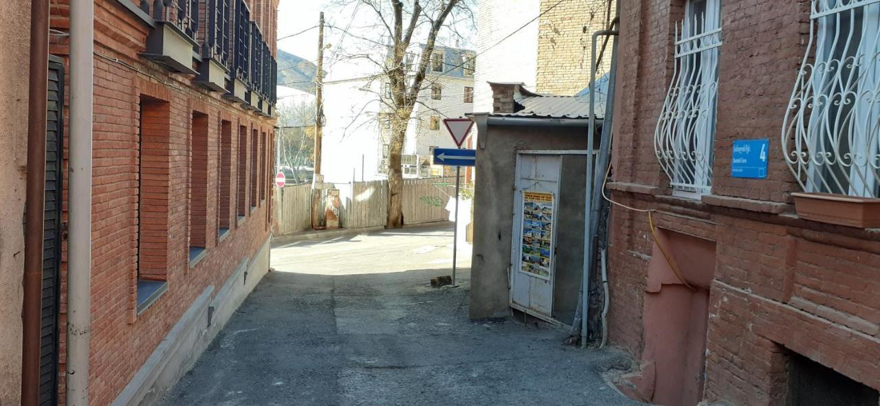 2 Santeli Turn Guest House Tbilisi Exterior photo